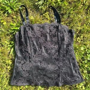 Elegant lace top 🪽